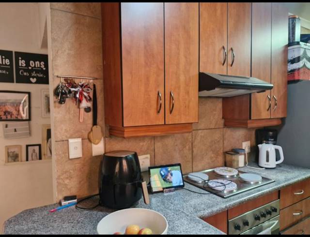 3 BEDROOM TOWNHOUSE FOR SALE IN GLEN MARAIS